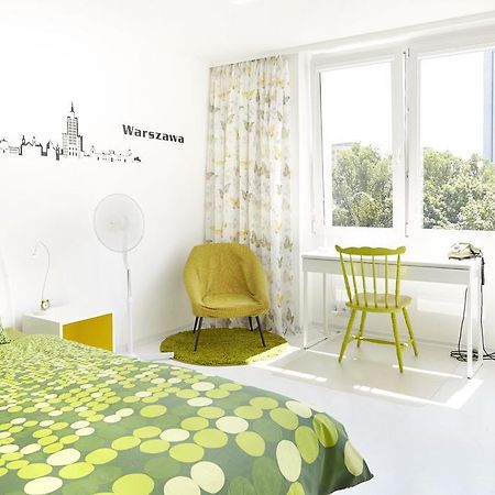 Lovely Sunny Flat In City Center وارسو الغرفة الصورة