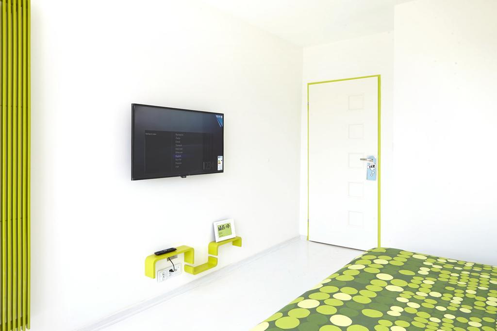 Lovely Sunny Flat In City Center وارسو الغرفة الصورة